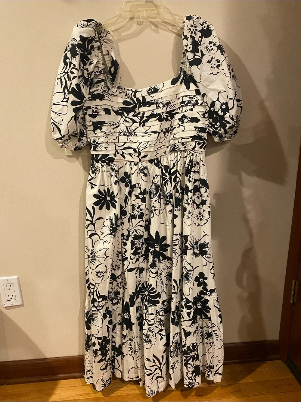 Abercrombie & Fitch Emerson floral midi dress with puff sleeves in black/white